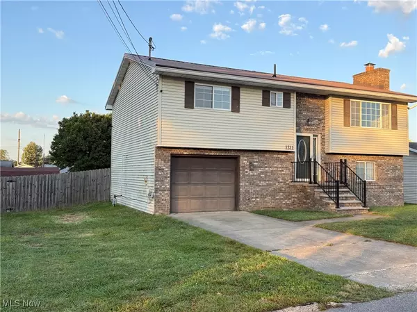 1211 19th Street, Vienna, WV 26105