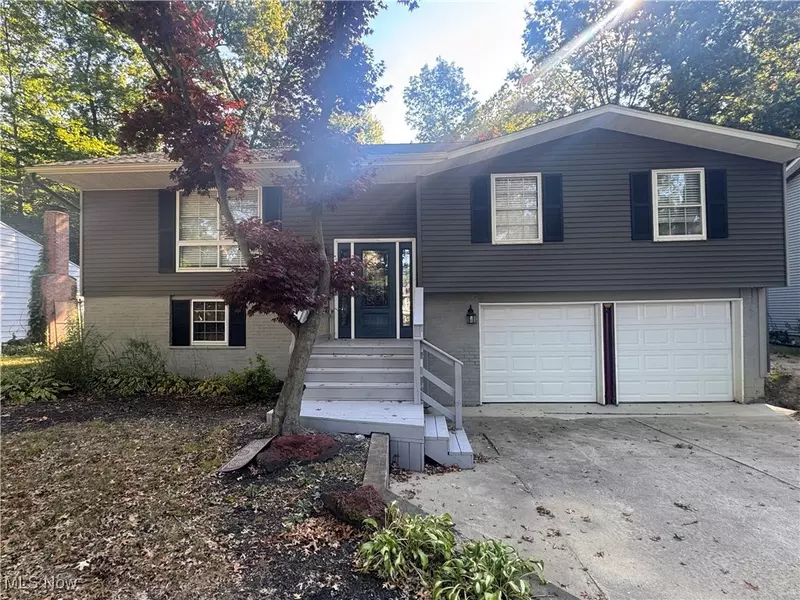 414 Wheelock DR, Warren, OH 44484