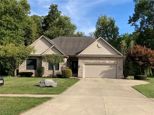 1040 Timber TRL, Grafton, OH 44044