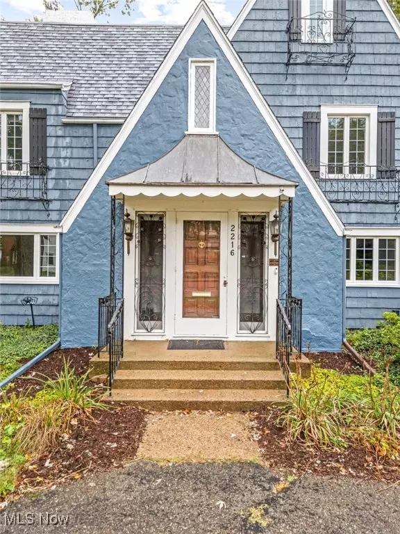 Canton, OH 44709,2216 University AVE NW