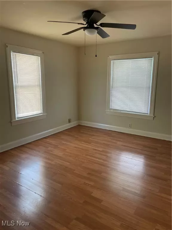 Youngstown, OH 44509,1516 Midland AVE