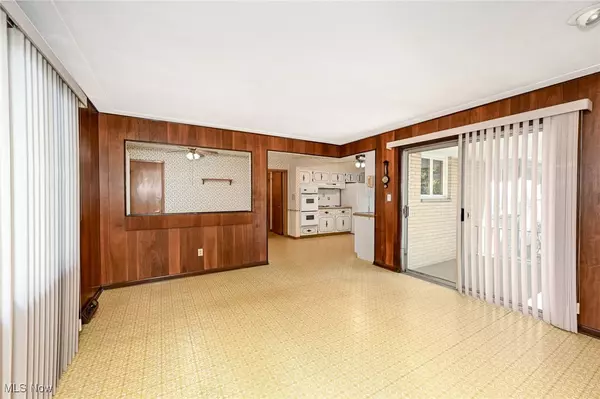 Broadview Heights, OH 44147,1240 Hunters TRL