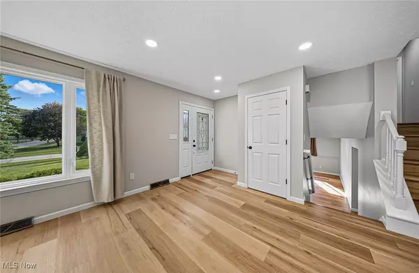 Brunswick, OH 44212,4139 Beverly Hills DR