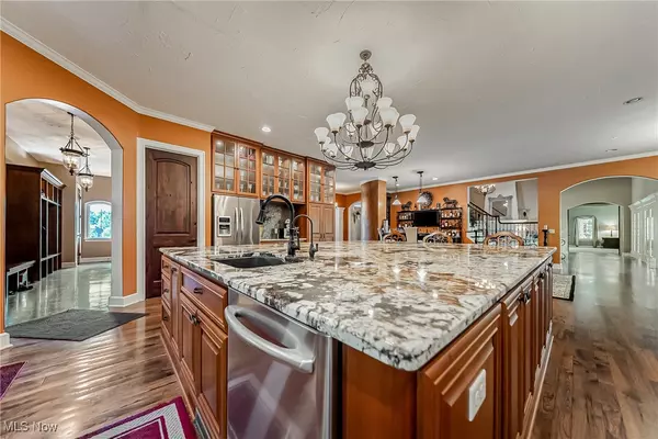 Peninsula, OH 44264,215 Brighton LN