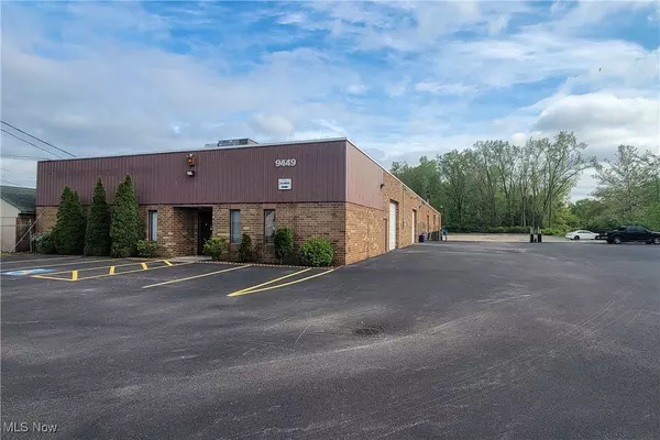 Parma, OH 44129,9501 Brookpark RD