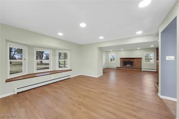 Hinckley, OH 44233,145 State RD