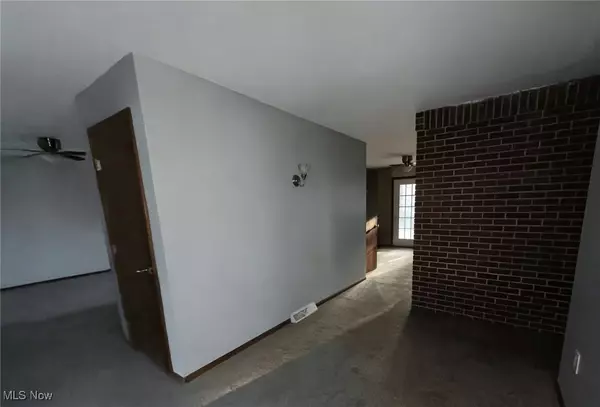 Dresden, OH 43821,3695 Hayfield RD