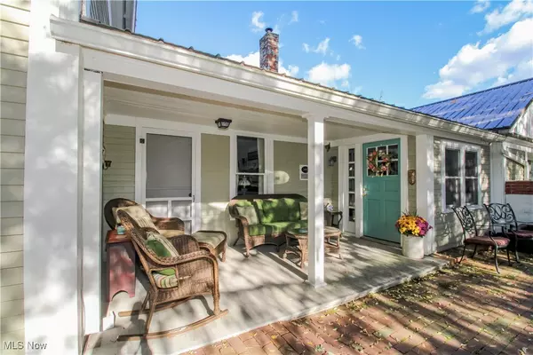 Hudson, OH 44236,8021 Valley View RD