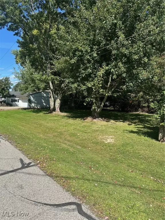 Burton, OH 44021,12531 Jackson DR