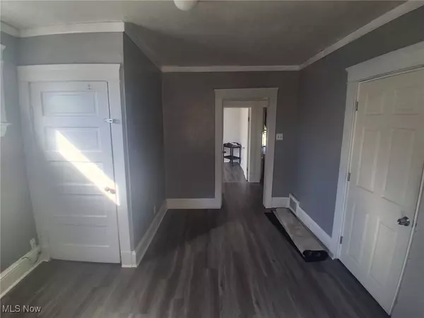 Cleveland, OH 44102,3306 W 52nd ST W