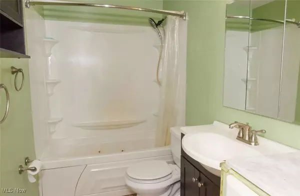 North Canton, OH 44720,4568 Shriver RD