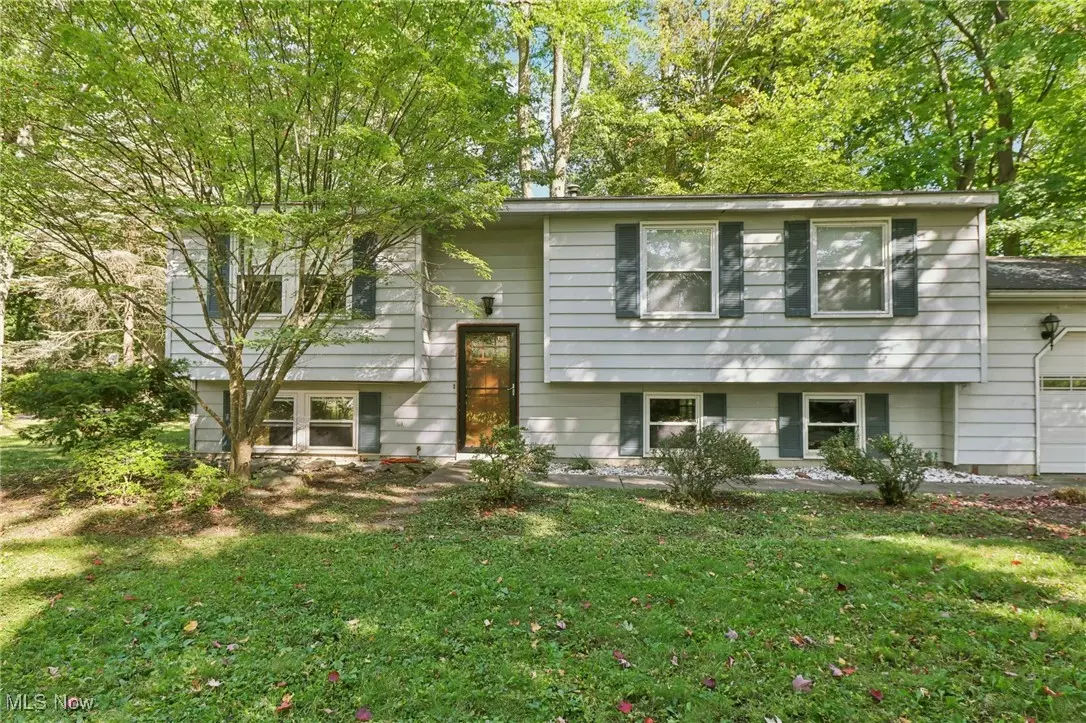 Madison, OH 44057,1625 Travers RD