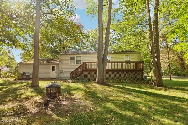 Madison, OH 44057,1625 Travers RD