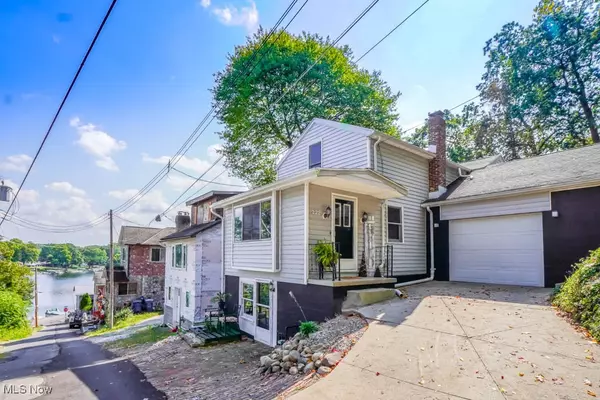 222 Olden AVE, Akron, OH 44319