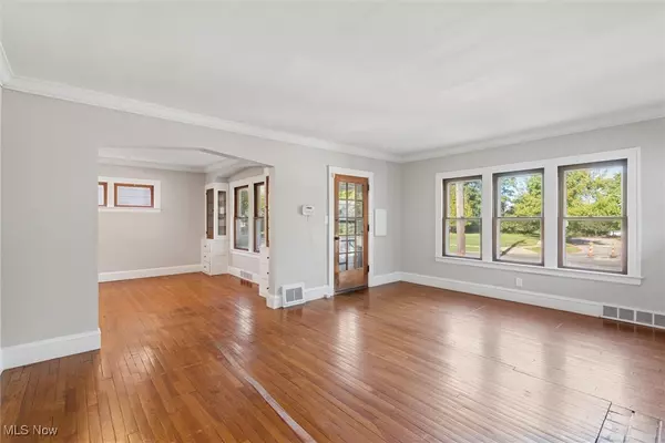 Cleveland Heights, OH 44121,3996 Bluestone RD