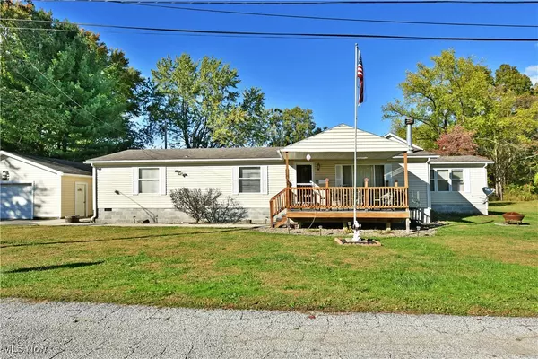 1 Olive ST, Newton Falls, OH 44444