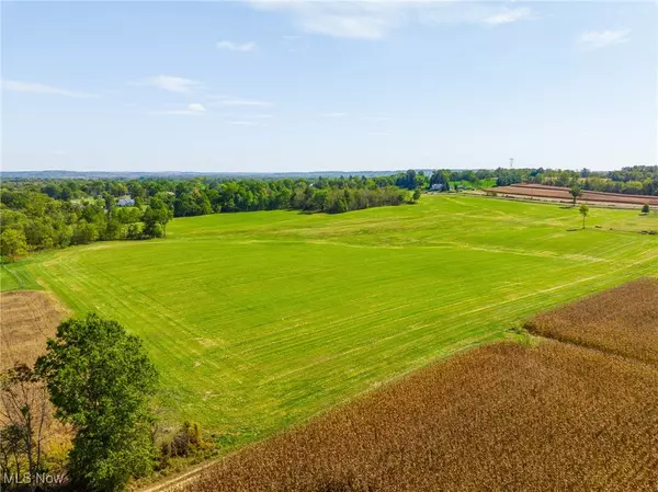 11756 Elton ST SW, Navarre, OH 44662