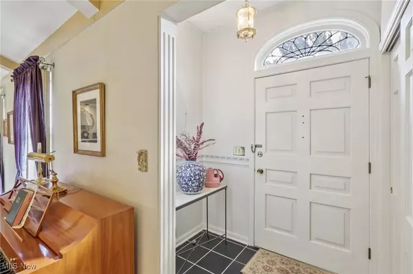 Fairview Park, OH 44126,4120 West Valley