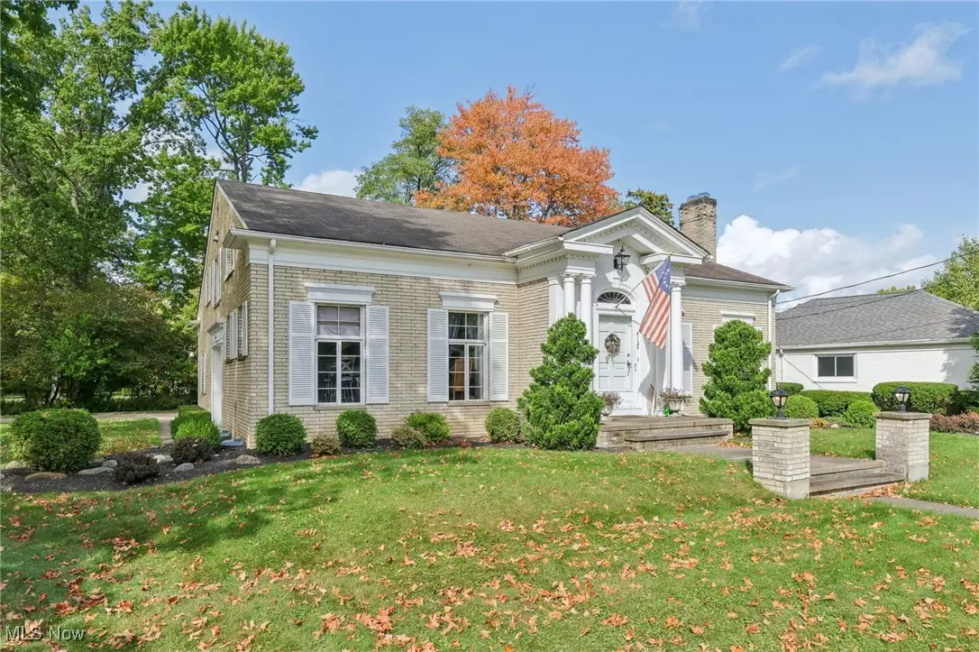 Fairview Park, OH 44126,4120 West Valley