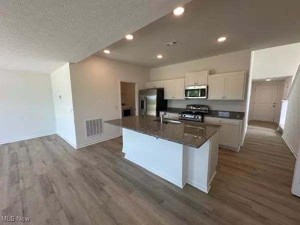 Green, OH 44685,3523 Alder AVE