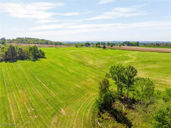 Navarre, OH 44662,11756 Elton ST SW