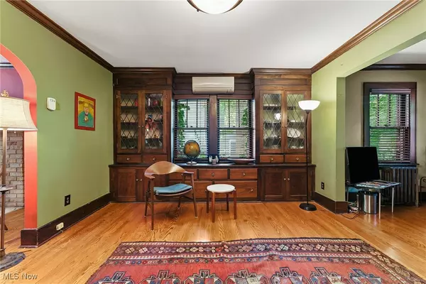 Akron, OH 44303,557 Letchworth DR