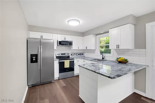 Uniontown, OH 44685,3863 Heckman ST NW