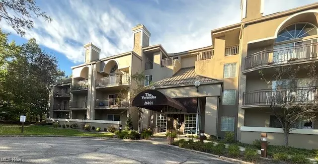 Beachwood, OH 44122,26101 Village LN #104