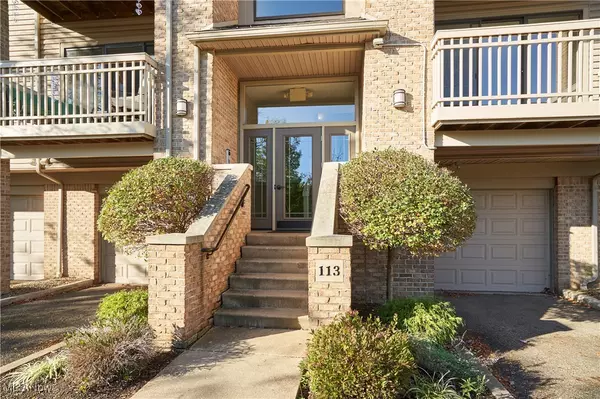 3800 Rosemont BLVD #113B, Fairlawn, OH 44333