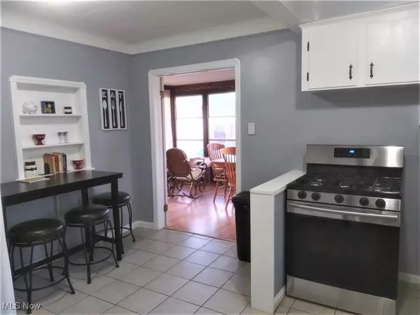 Brooklyn, OH 44144,9304 Torrance AVE