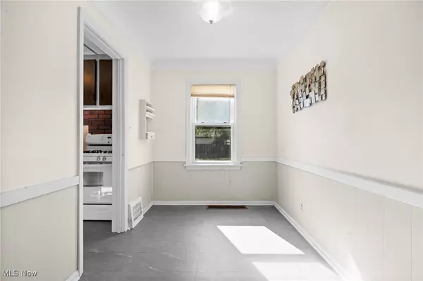 North Olmsted, OH 44070,23205 Clifford DR