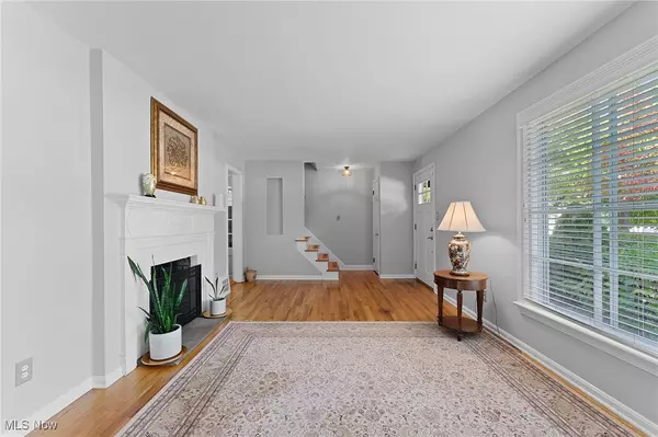 Lyndhurst, OH 44124,5268 Edenhurst RD