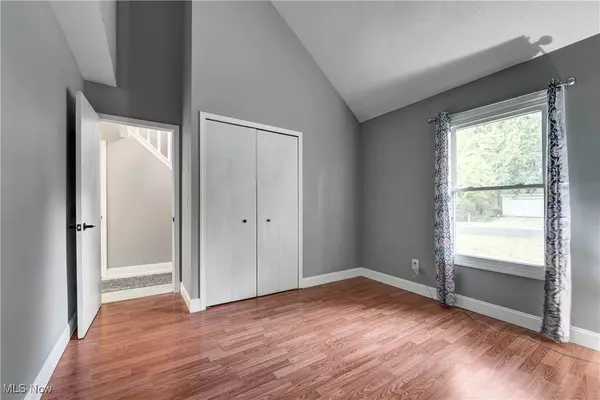 Bay Village, OH 44140,25111 Bayfair CT