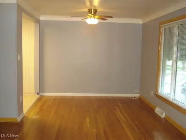 Wickliffe, OH 44092,2253 E 290th ST