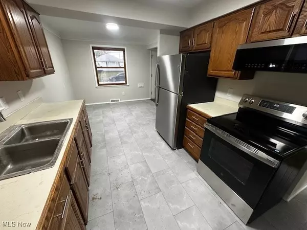 Garfield Heights, OH 44125,5368 E 129th ST