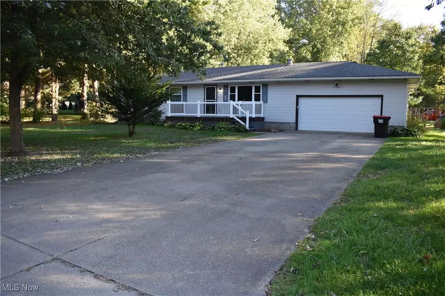 170 Heartwood DR, Mogadore, OH 44260