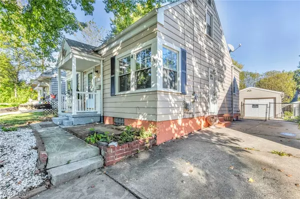 Akron, OH 44310,1167 Hilltop DR