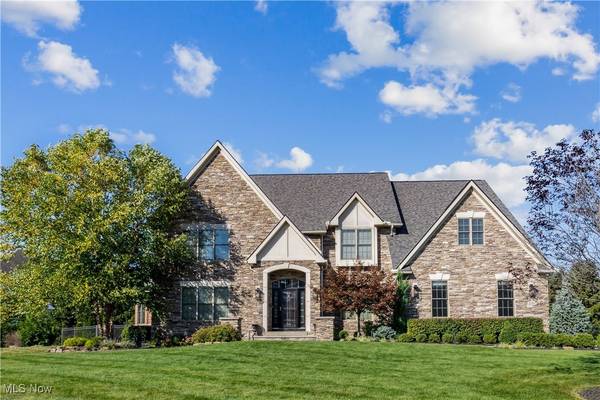 3184 Oakmont CIR, Westlake, OH 44145
