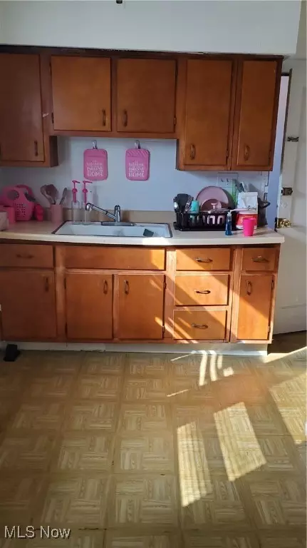 East Cleveland, OH 44118,1602 Hillcrest RD