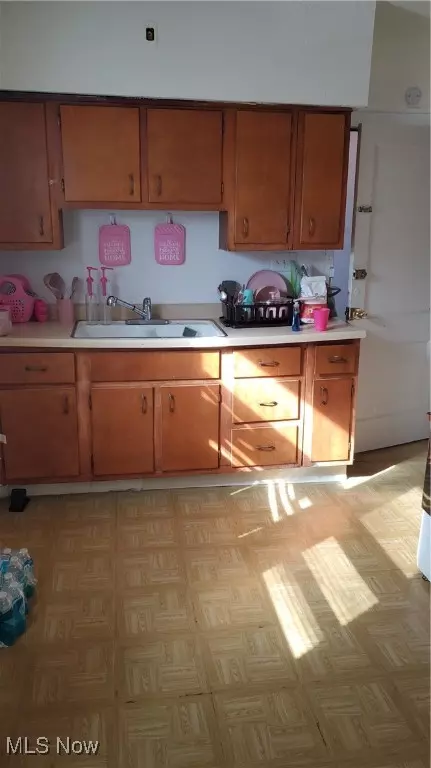 East Cleveland, OH 44118,1602 Hillcrest RD