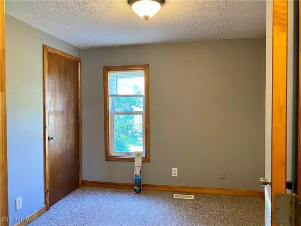 Ashland, OH 44805,33 E 8th ST