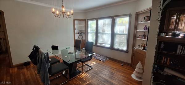 South Euclid, OH 44121,1477 Genesee RD