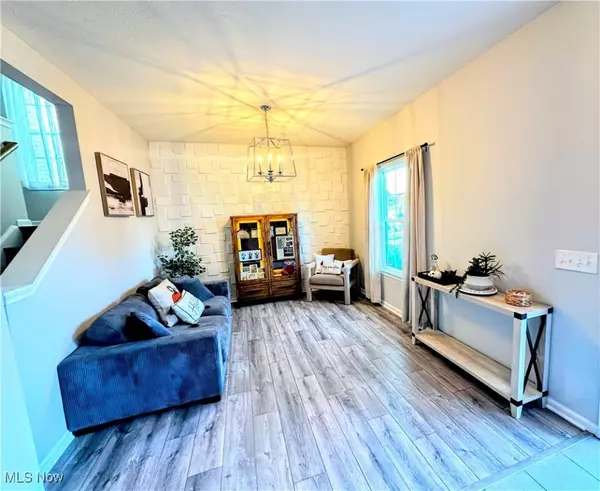 Streetsboro, OH 44241,1489 Crescent DR