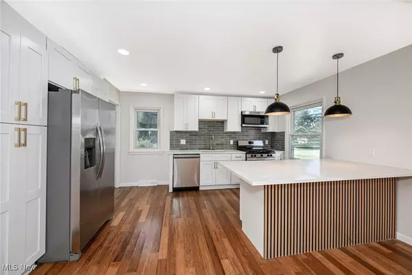 Parma Heights, OH 44130,11609 Lawndale DR