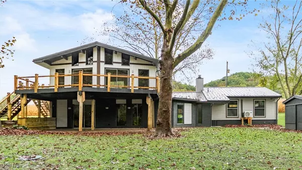 9371 Mautz DR, Mcconnelsville, OH 43756