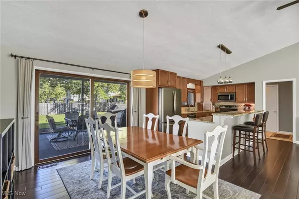 Strongsville, OH 44136,16486 S Red Rock DR