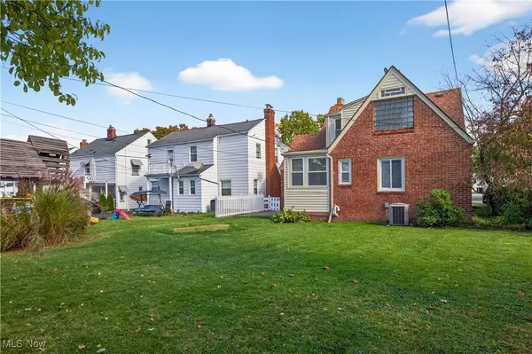 University Heights, OH 44118,2520 Laurelhurst RD