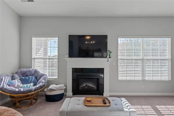 Copley, OH 44321,522 Robinwood LN #B