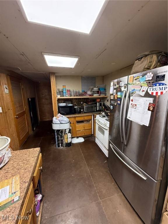 Sandusky, OH 44870,1805 Mills ST