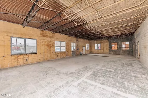 Elyria, OH 44035,160 Eady CT